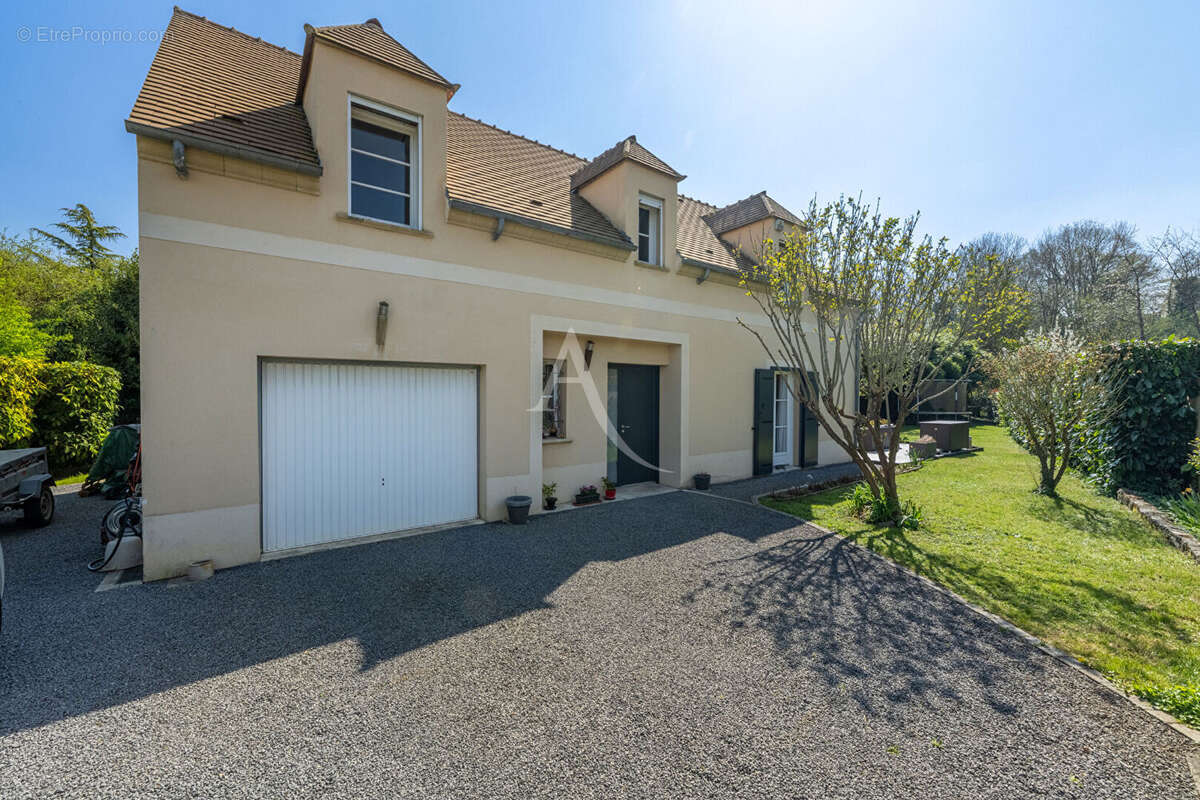 Maison à SERAINCOURT