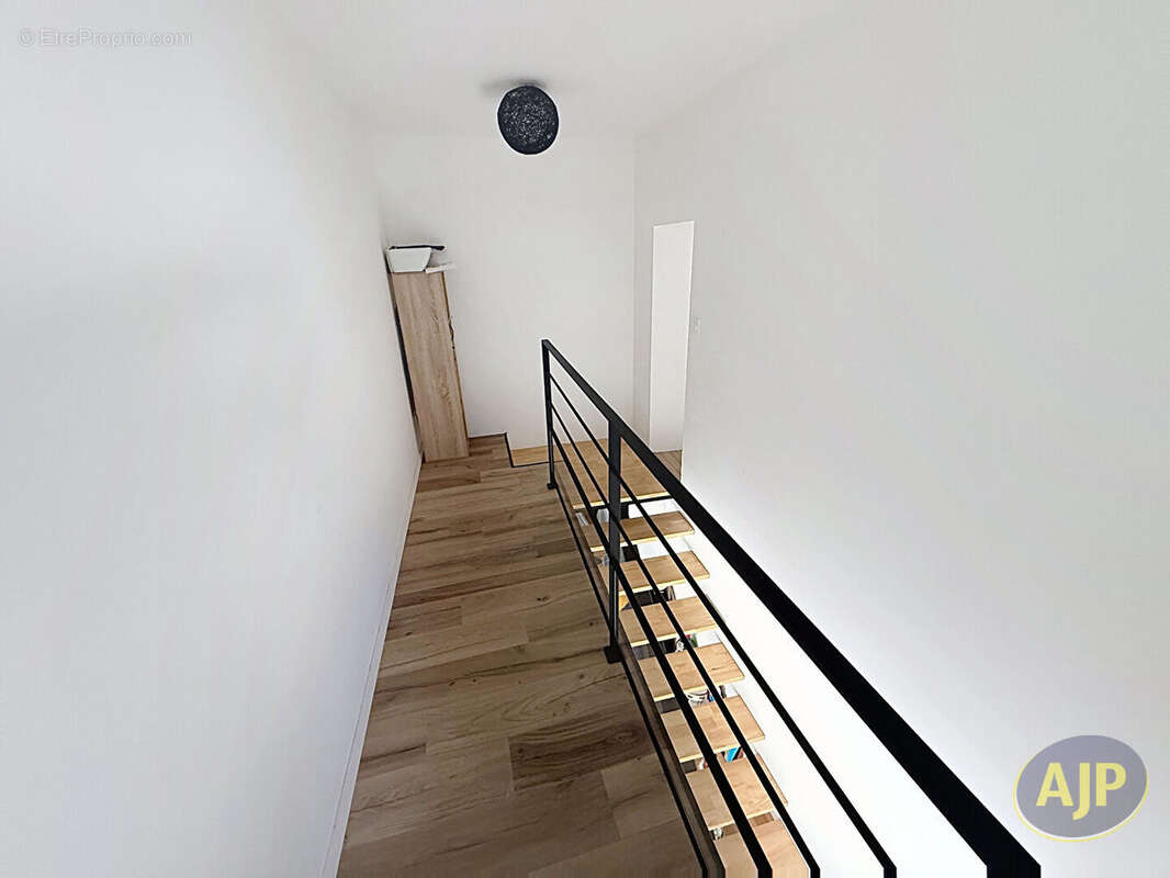 Maison Sevremoine 102 m2 - photo 7