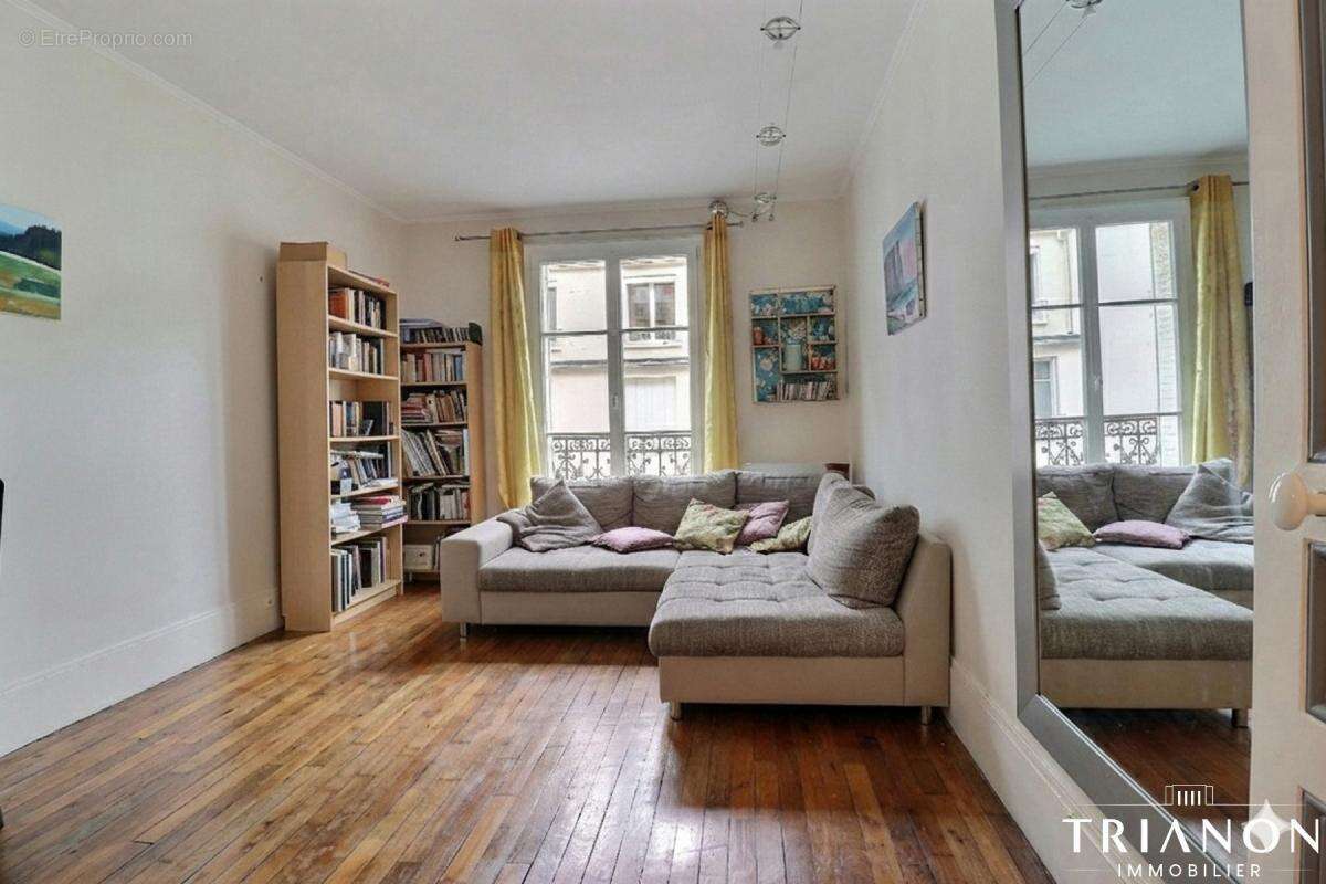 Appartement à NEUILLY-SUR-SEINE