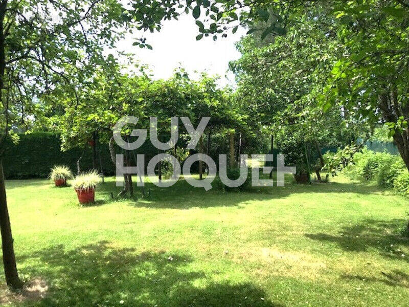 Maison à SAINTE-EULALIE-EN-BORN