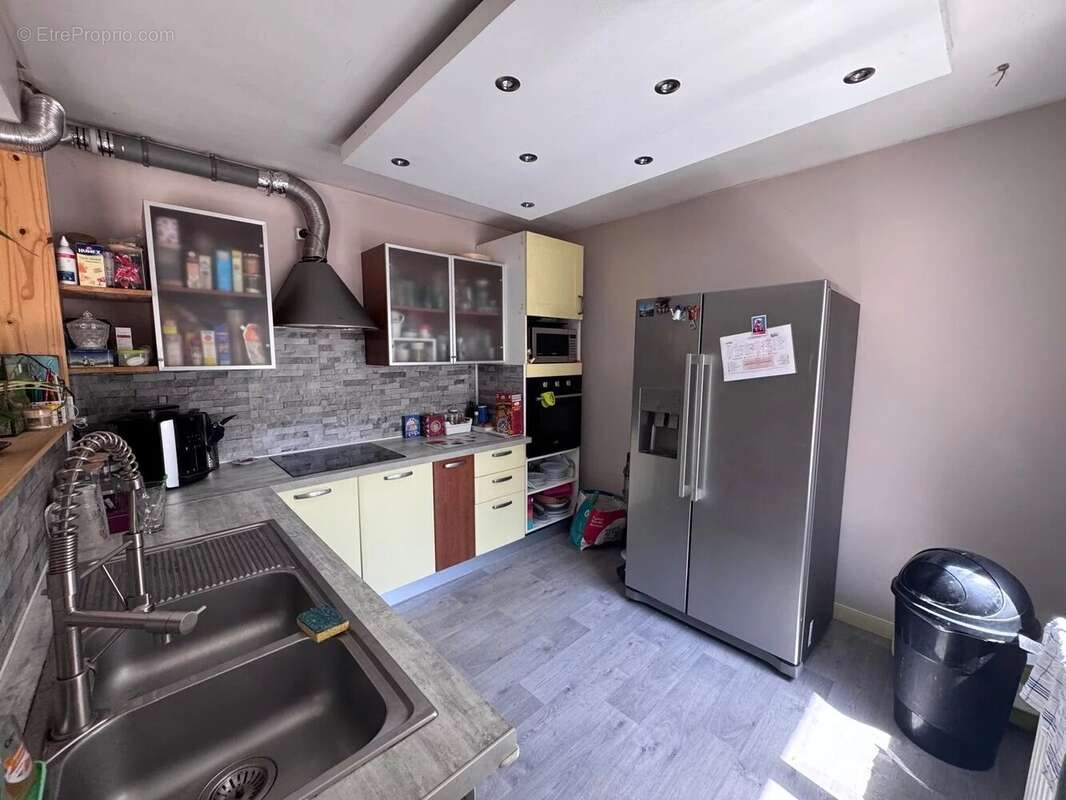 Maison familiale de 178 m² avec piscine sur 1 582 m² de terrain - photo 4