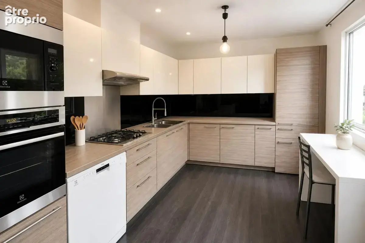 Maison de 8 pièces de 145 m² à Chartainvilliers - photo 3