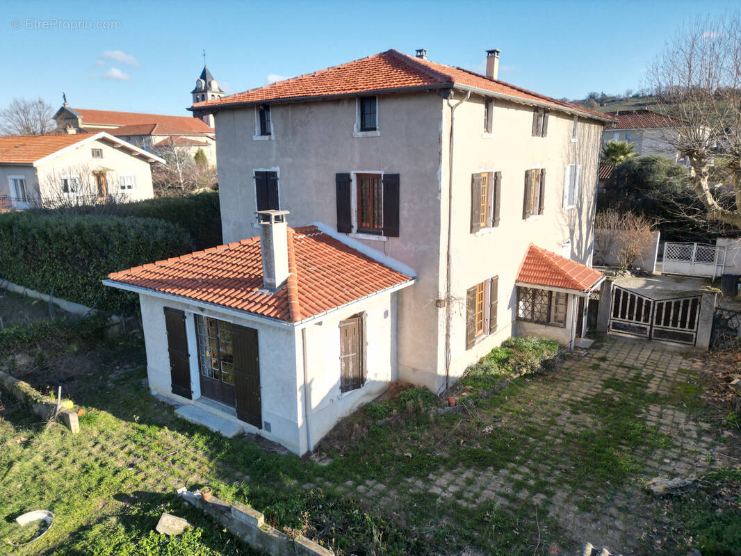 Maison à REVENTIN-VAUGRIS