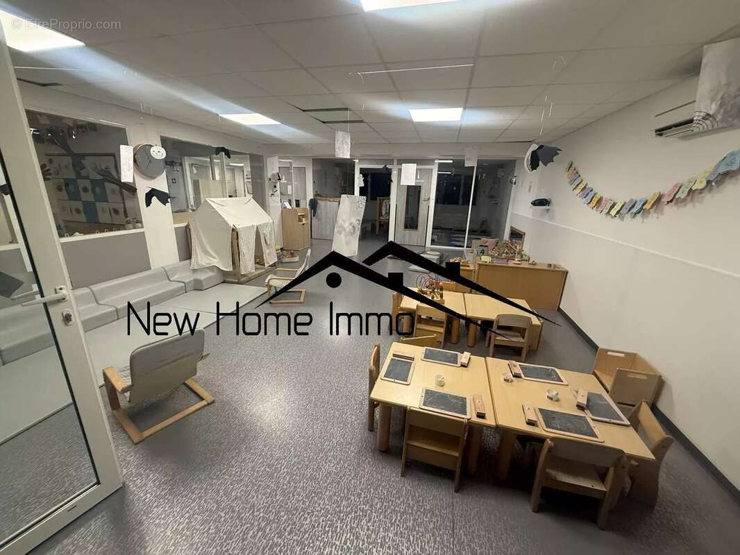 Commerce à MARSEILLE-9E