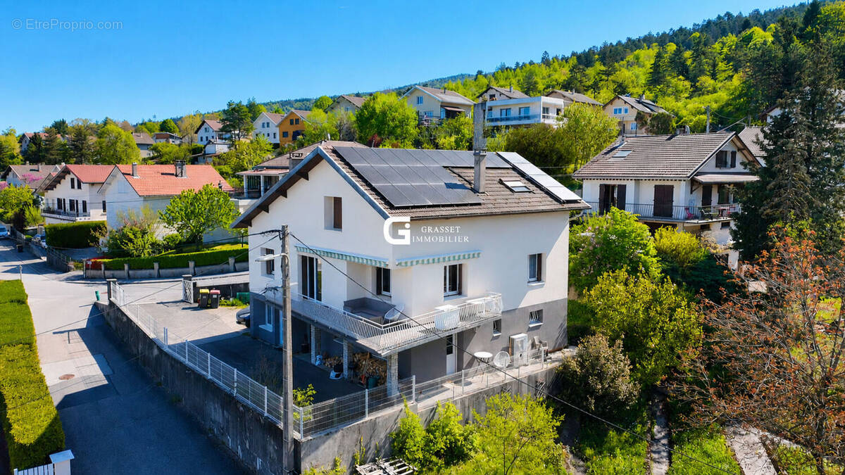 Maison à OYONNAX