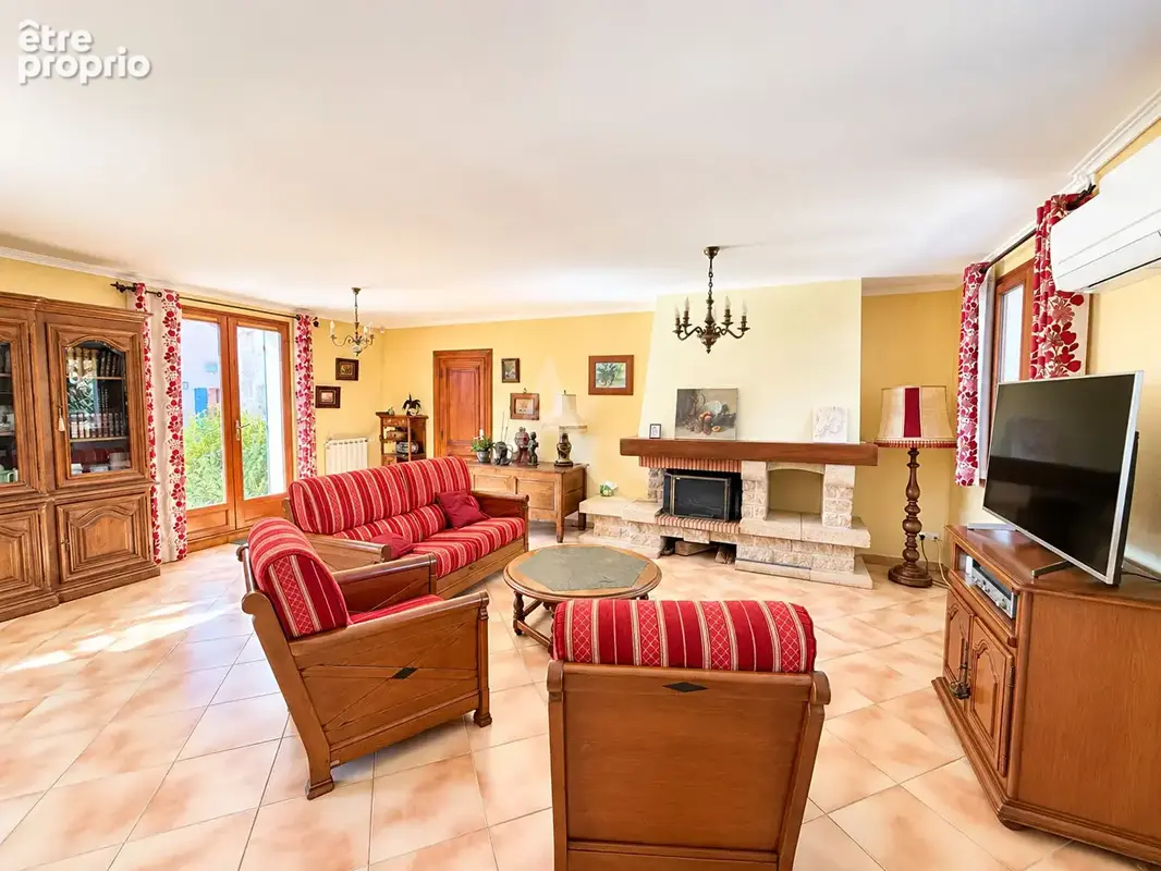 Paulhan maison avec dépendance sur 2400m2 avec piscine - photo 13