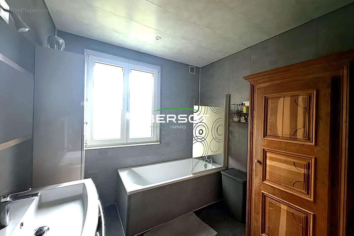 Maison à AUTECHAUX-ROIDE