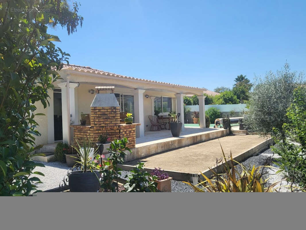 Maison à MONTAGNAC