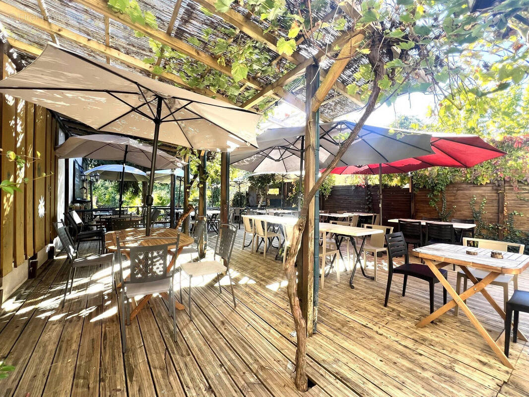 Commerce à LE BUGUE