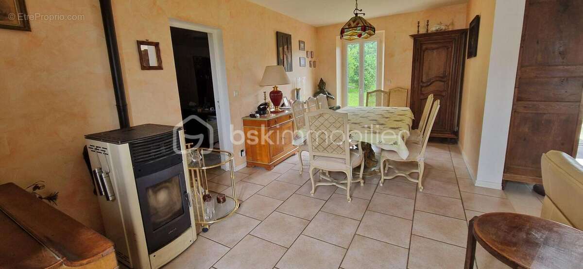 Maison à ERVAUVILLE