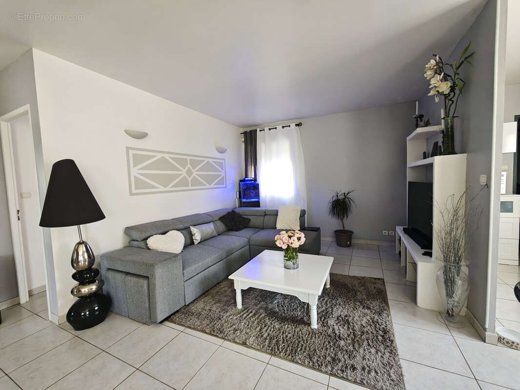 Maison à CEYRAS