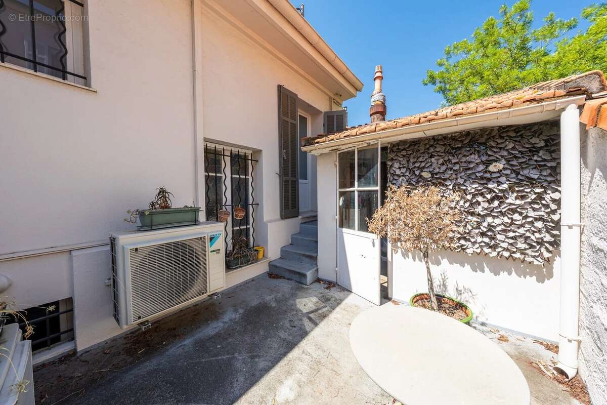 Cannes stanislas maison de caractere 6p jardin vue mer garage - photo 22