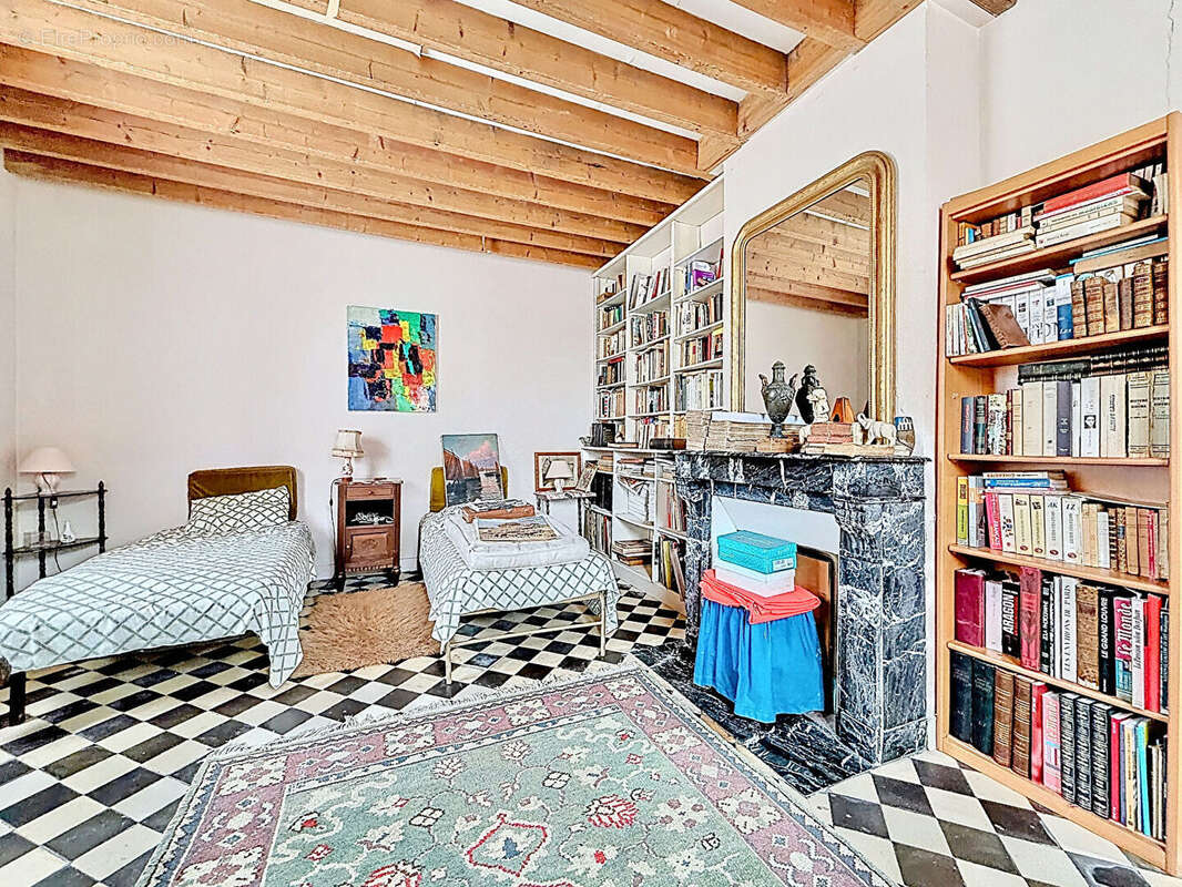 Maison à VER-LES-CHARTRES