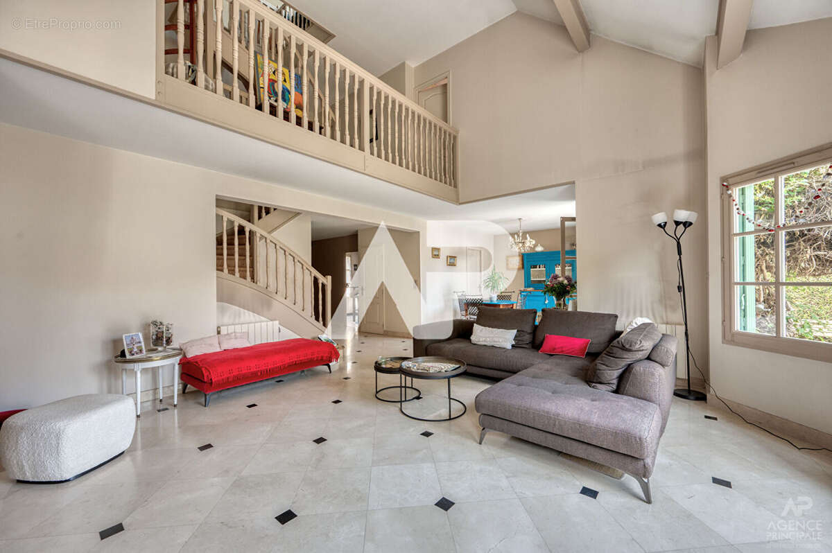 Maison à RUEIL-MALMAISON