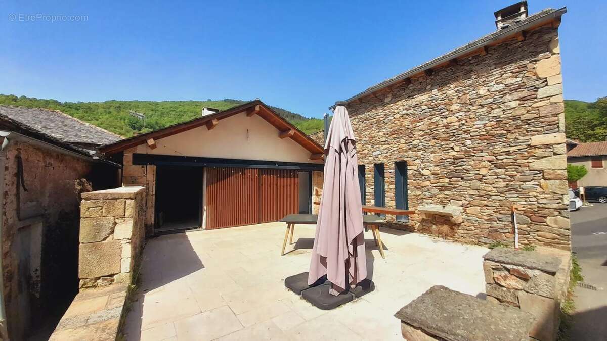 Maison de caractère en pierre, 204 m², studio indépendant - photo 4