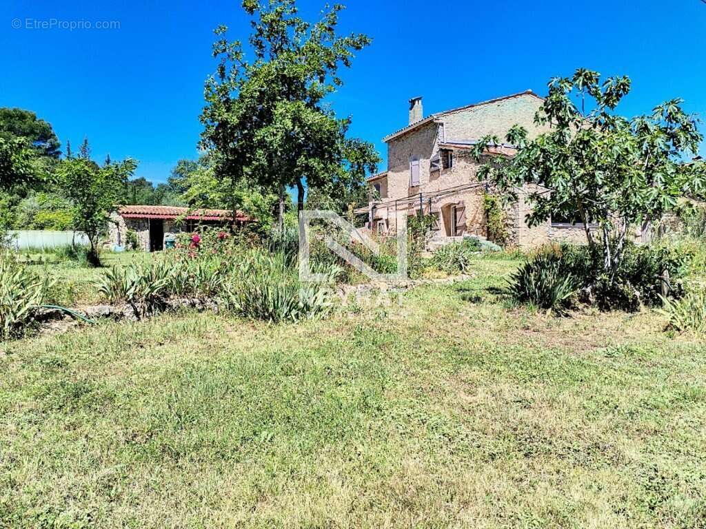 Fayence - authentique mas provencal - 13.000m² de terrain agricole - photo 4