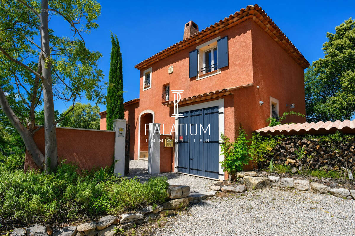 Maison à SAINT-JULIEN