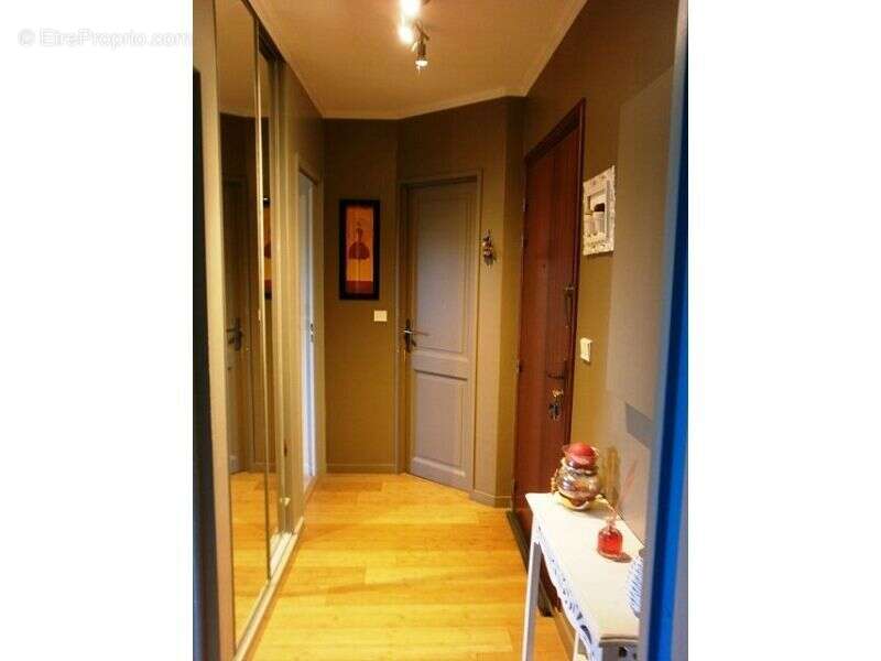 Appartement à LE PERREUX-SUR-MARNE