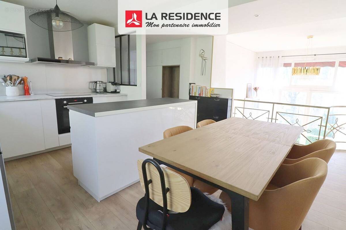 Appartement à VERSAILLES