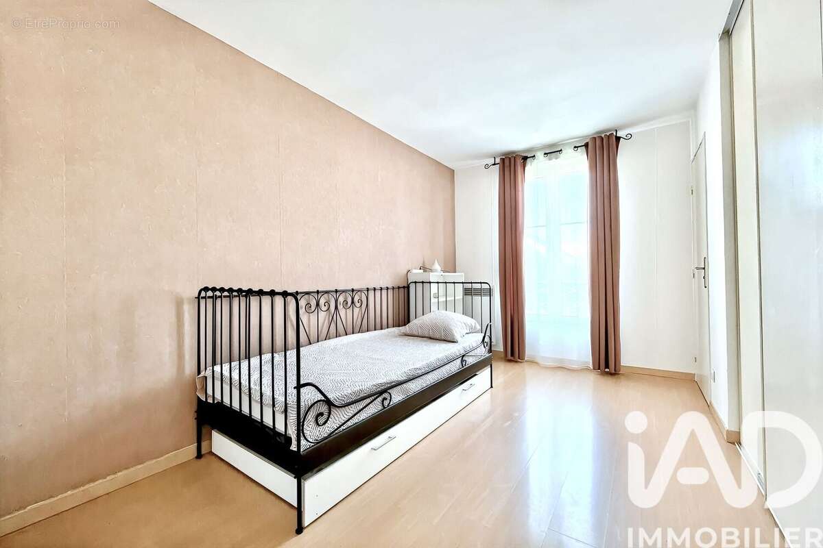 Photo 8 - Maison à BAILLY-ROMAINVILLIERS