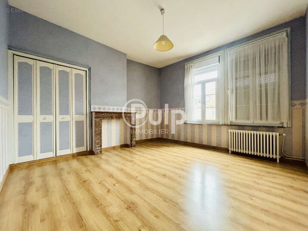 Maison à SIN-LE-NOBLE