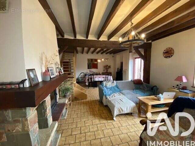 Maison 159 m² à Val-Des-Marais  - photo 4