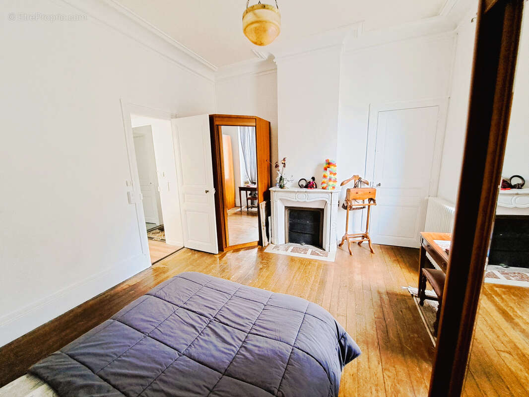 Maison à MONTEREAU-FAULT-YONNE