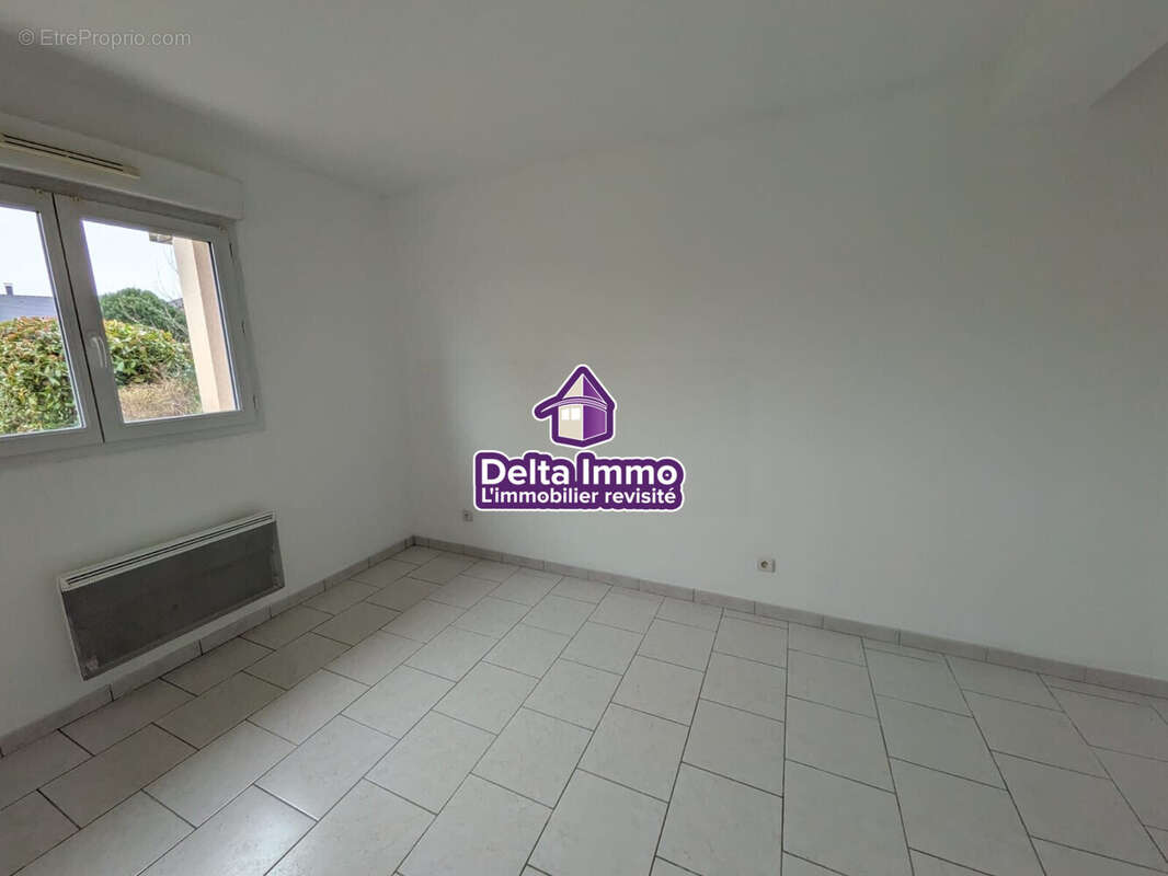 Maison à SAINT-SEBASTIEN-DE-MORSENT