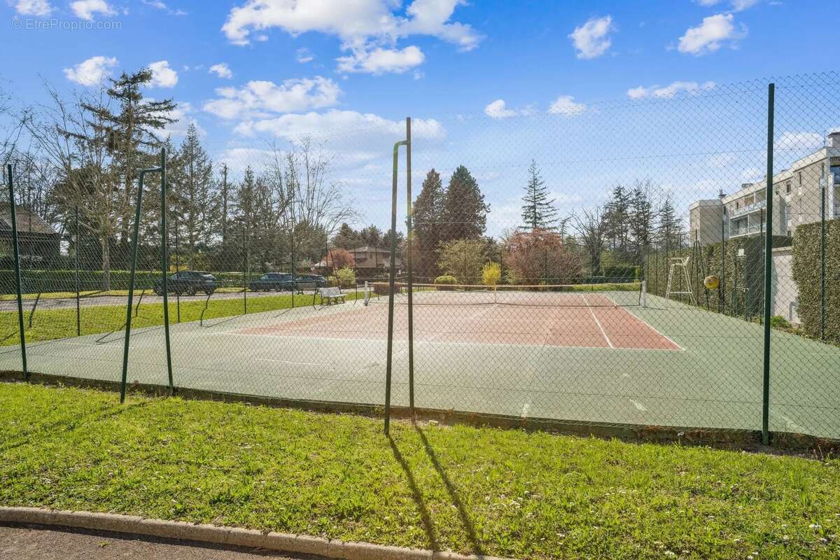 Appartement à CHARBONNIERES-LES-BAINS