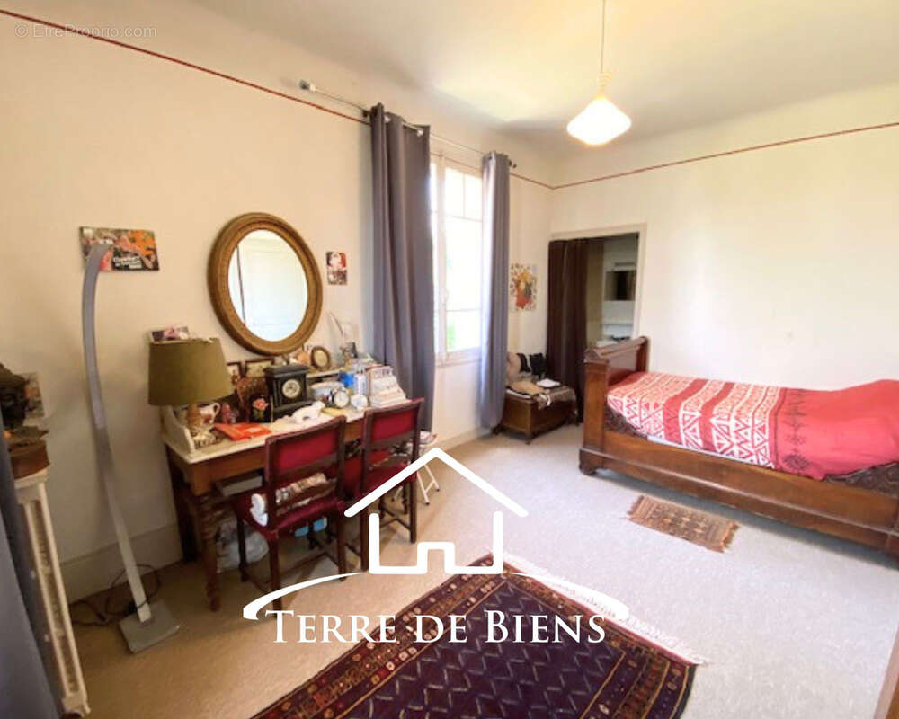 Propriété de caractère de 250 m2 habitables sur plus de 1,25 hectare   6 Chambres, 5 BOXES, À 10 minutes de Vi - photo 18