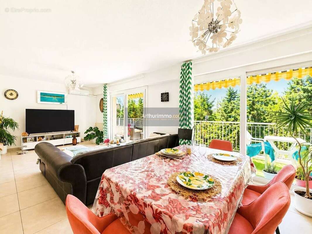 Appartement à SAINT-RAPHAEL