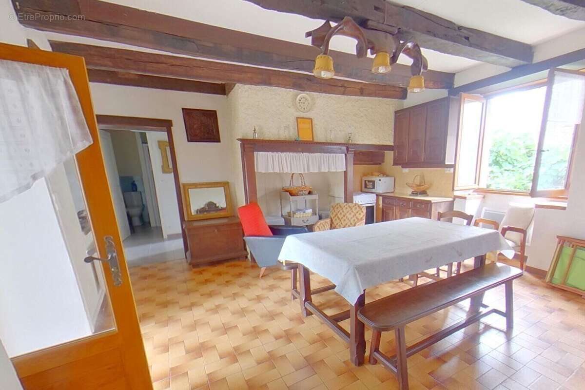 Maison à CAYLUS