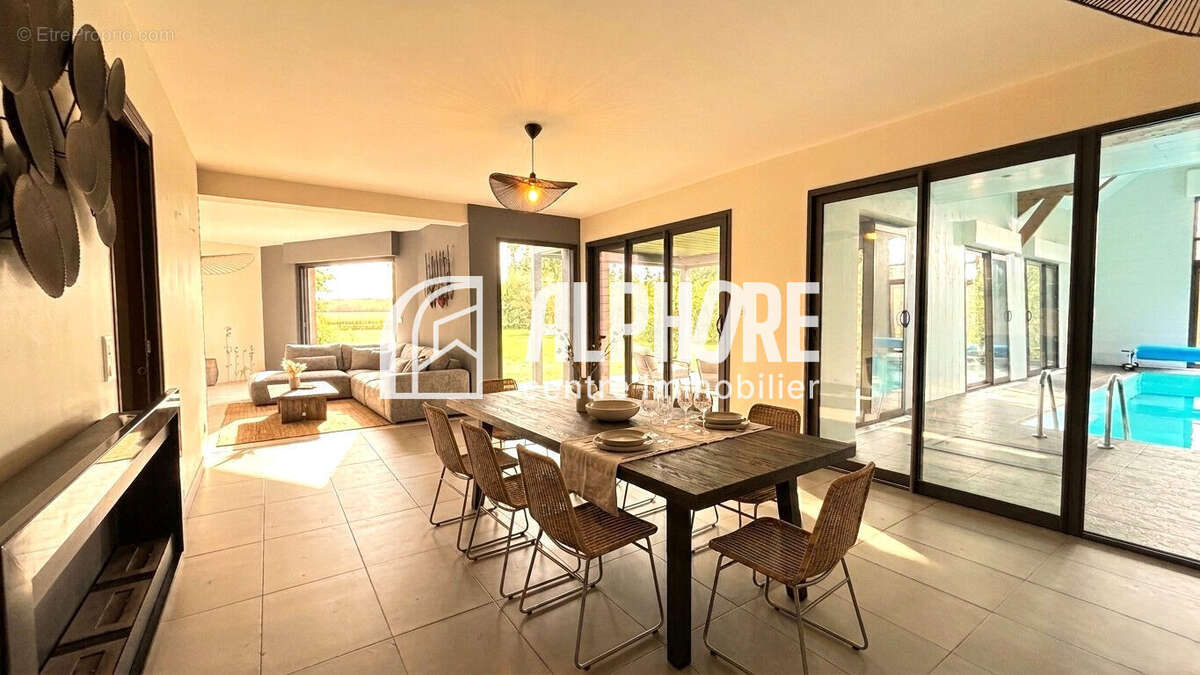 Maison à SAINT-LYPHARD