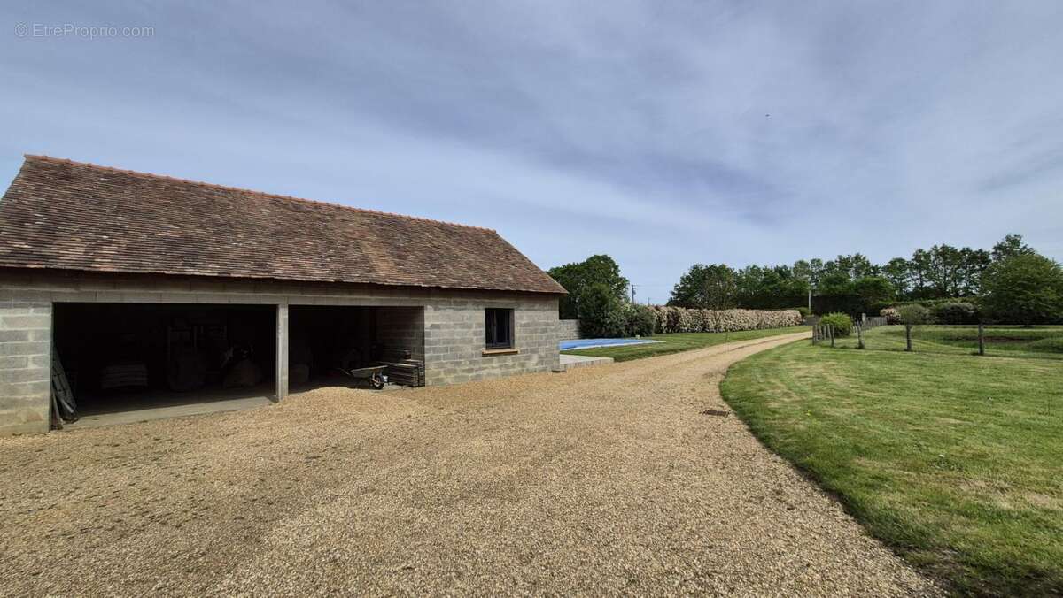 Maison à MEZERAY