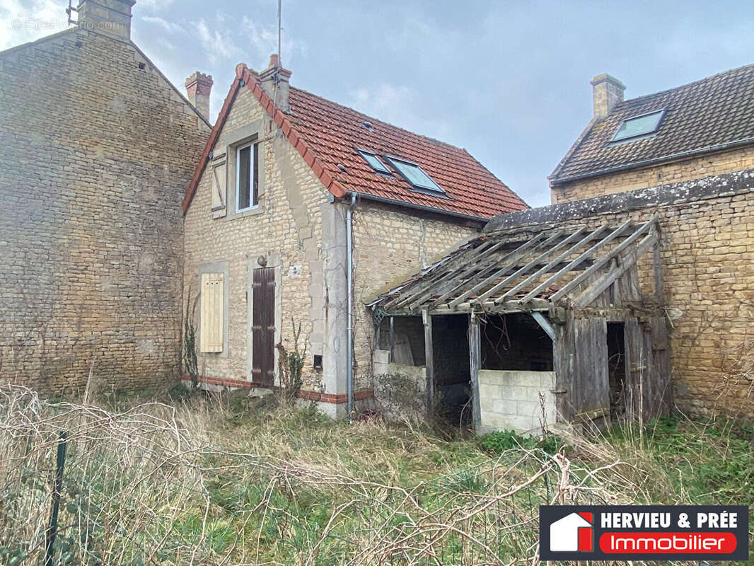 Maison à DOUVRES-LA-DELIVRANDE