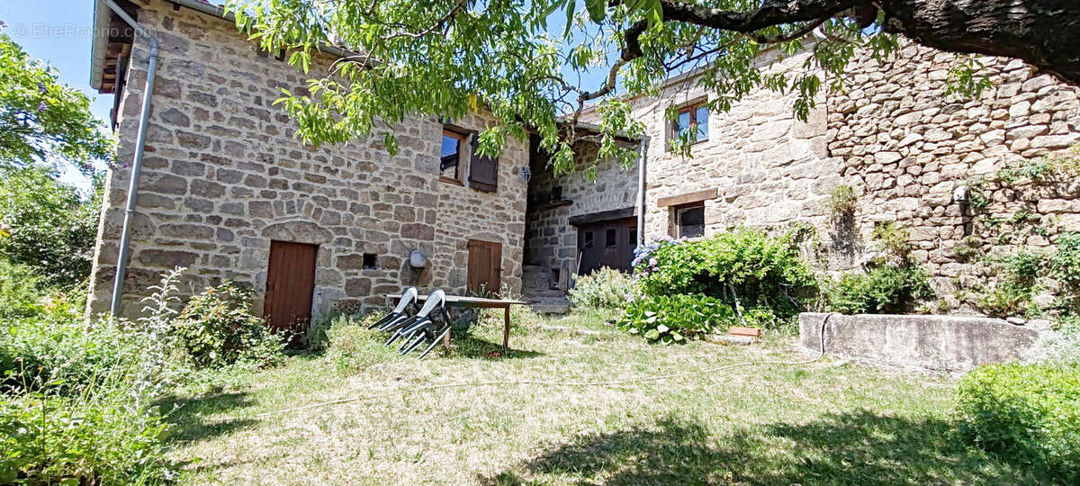 Maison à BOZAS