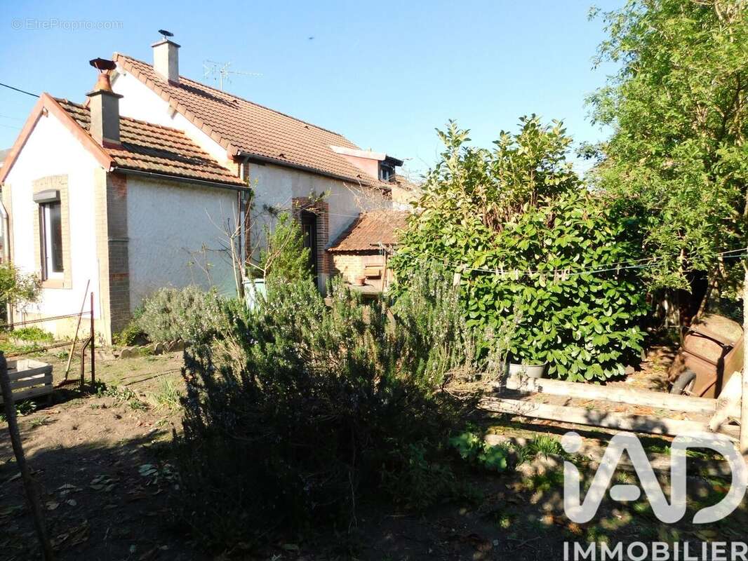 Maison 113 m² à Salbris  - photo 9