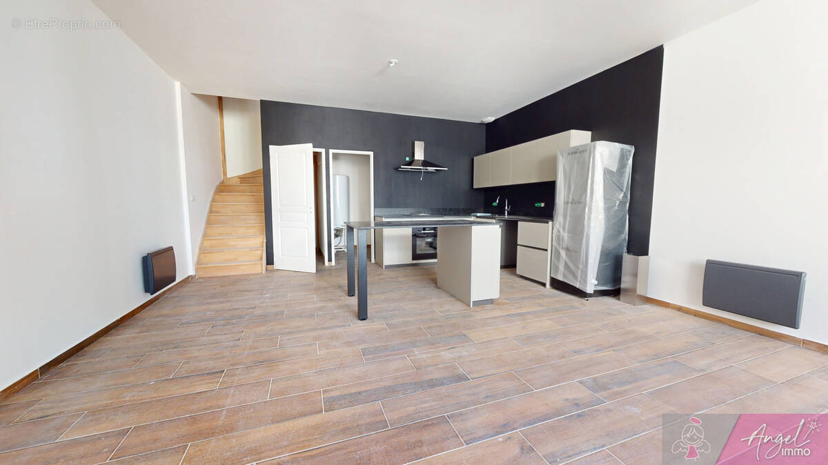 Appartement à BYANS-SUR-DOUBS