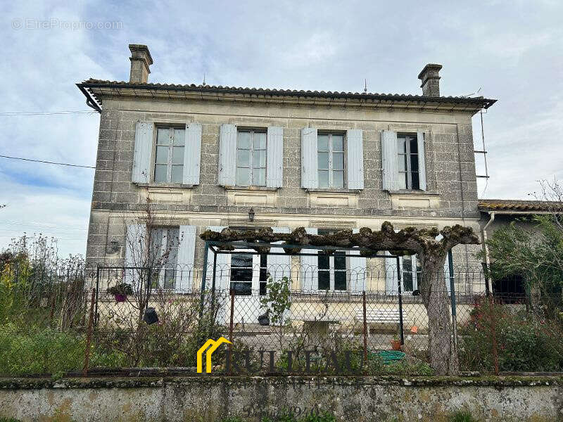 Maison à VERAC