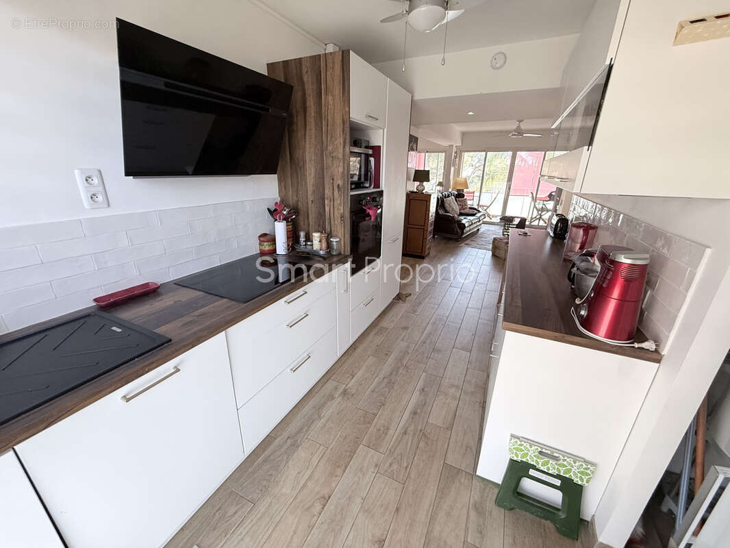 Appartement à BORMES-LES-MIMOSAS