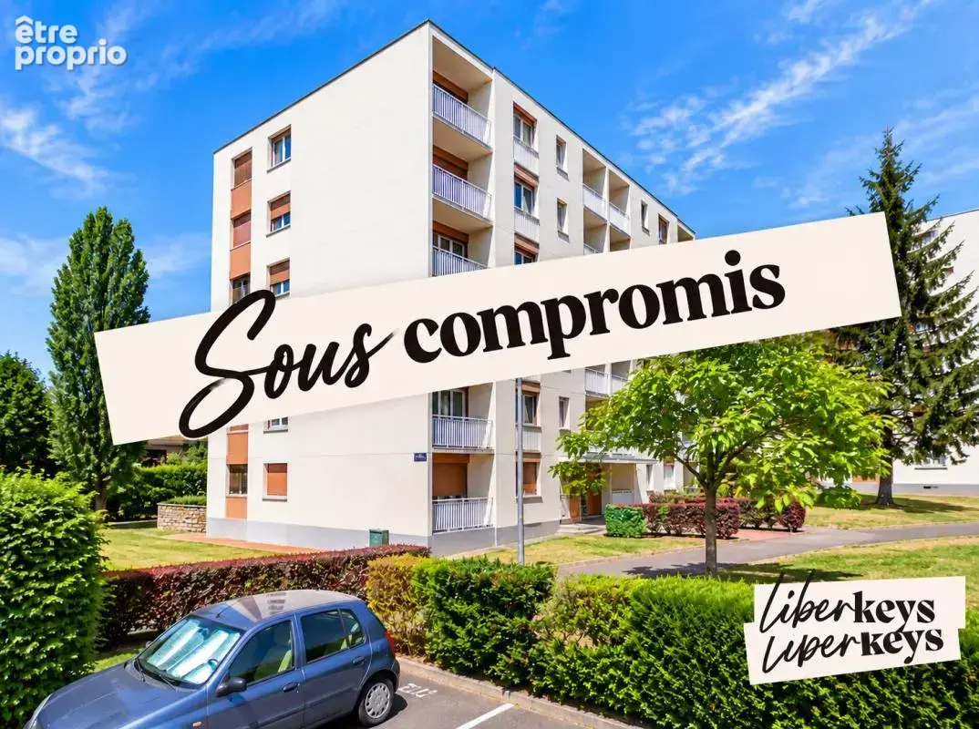 Appartement à SAINT-JEAN-DE-LA-RUELLE