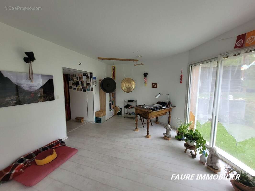 Maison à CREMIEU