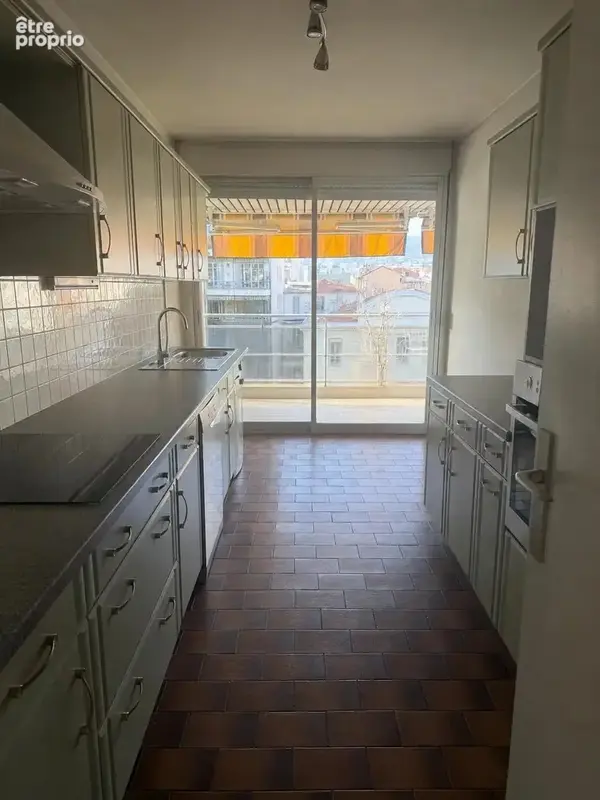 Superbe appartement 3 pièces à Dubouchage, Nice - photo 10