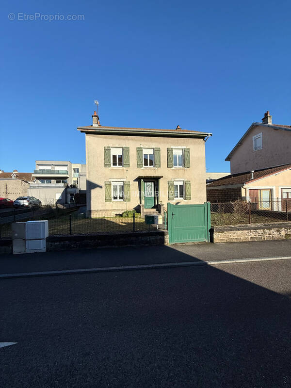Appartement à GOLBEY