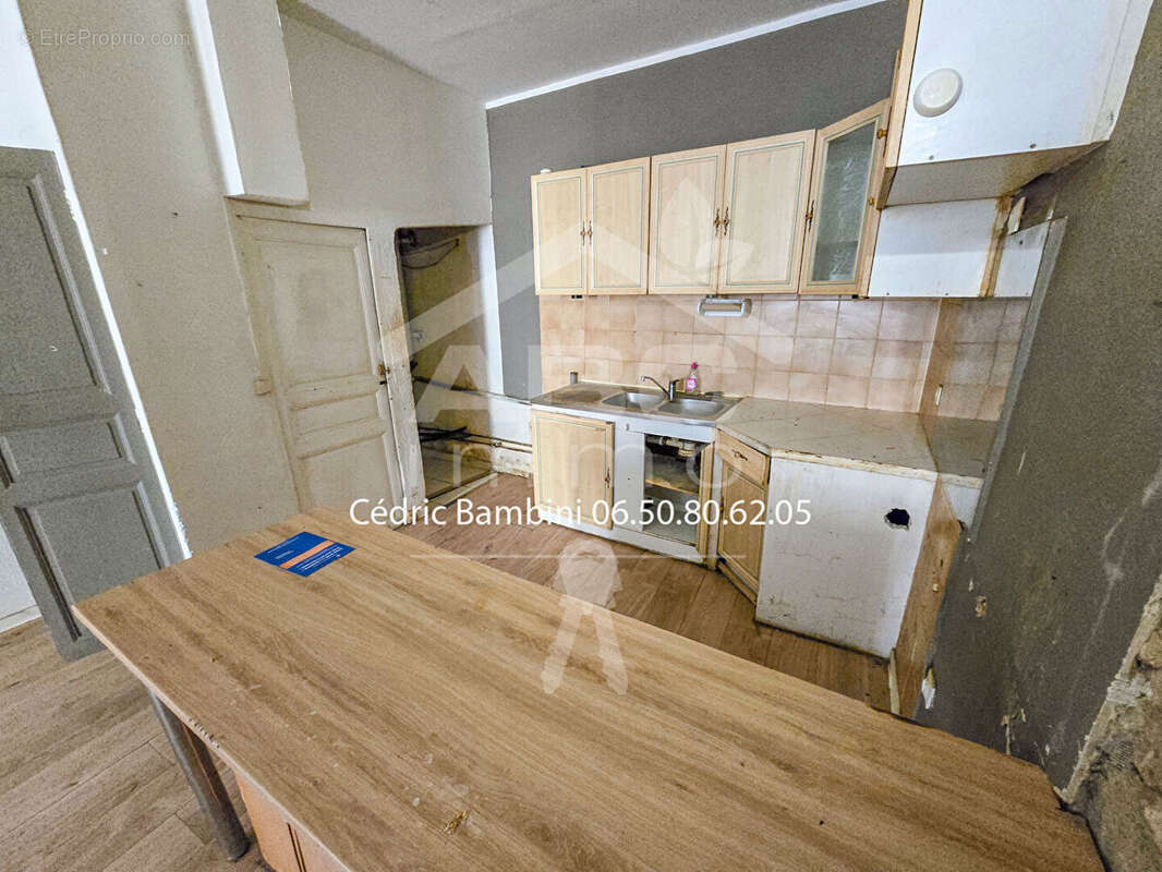 Appartement à SAINT-MAXIMIN-LA-SAINTE-BAUME