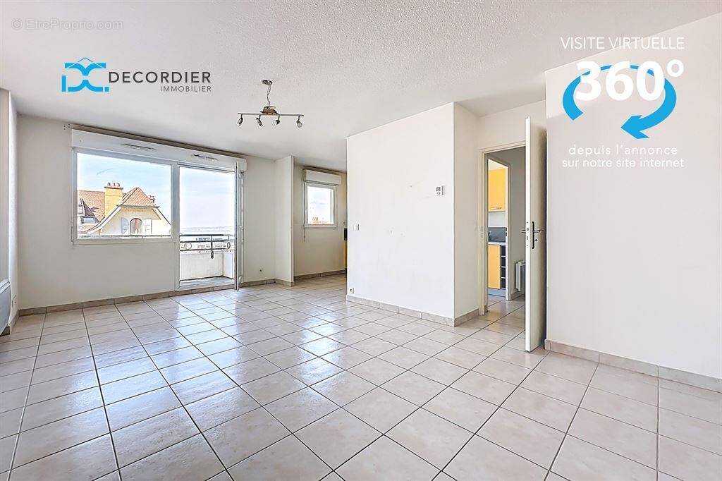 Appartement à EVIAN-LES-BAINS