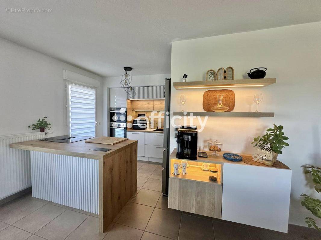 Appartement à SAINT-GENIS-POUILLY
