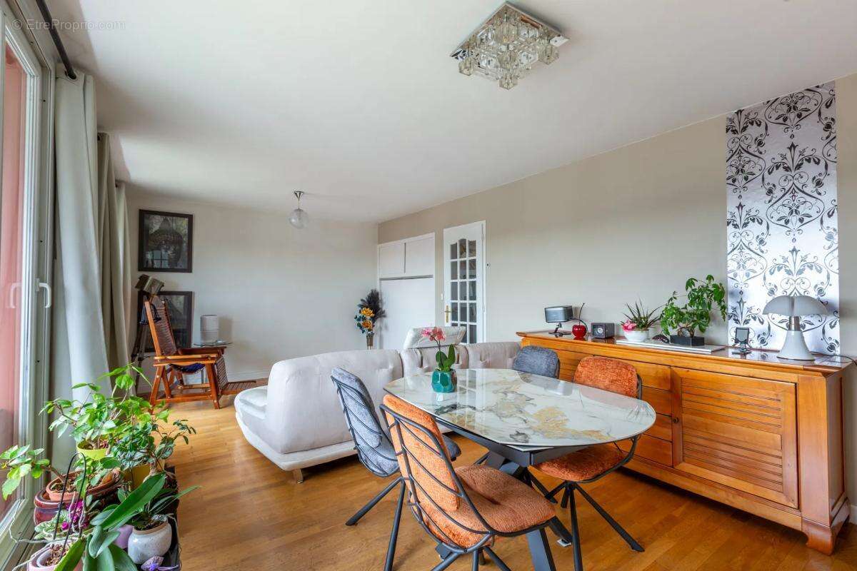 Appartement à SAINTE-FOY-LES-LYON