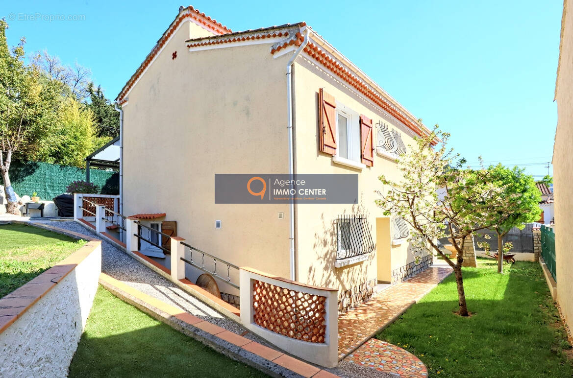 Maison à SOLLIES-TOUCAS