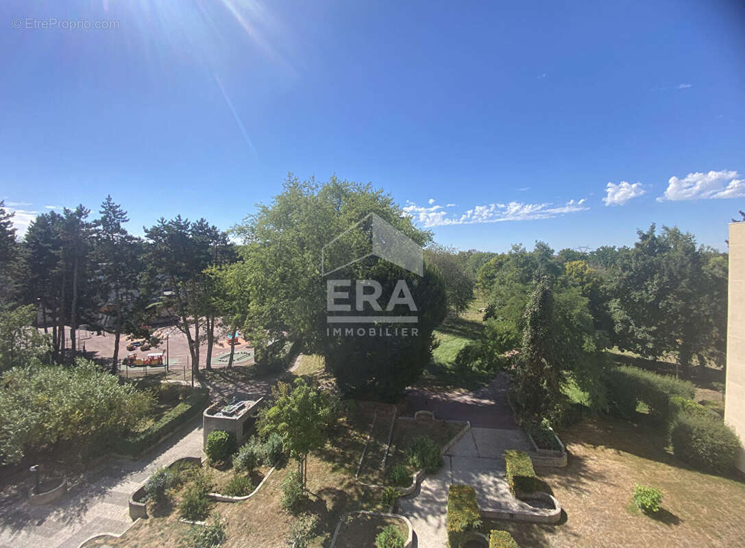 Appartement à ELANCOURT